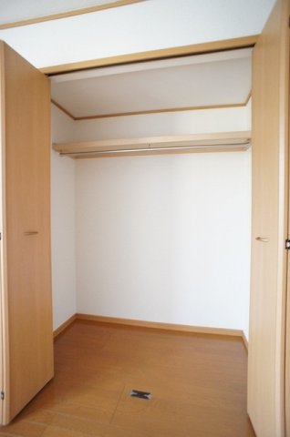 ブローテの収納|こまごまとしたものを収納できそうですね