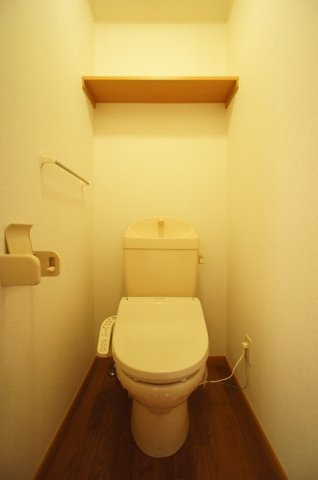 プリマベーラのトイレ|清潔感のあるトイレです