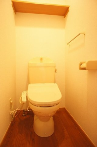プリマベーラのトイレ|シンプルで使いやすいトイレです