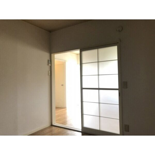 コーポ岩津の居間・リビング