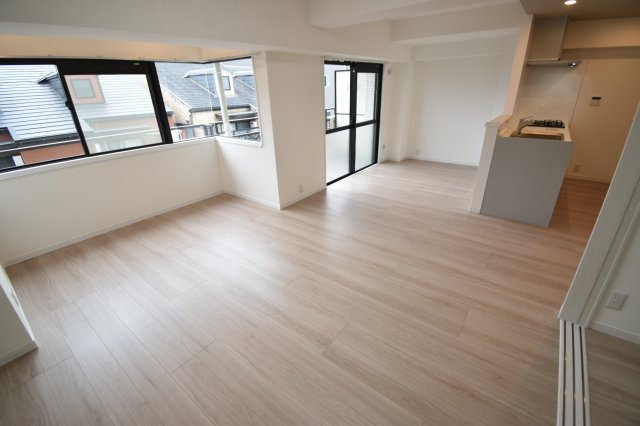 リーベスト南福岡の居間・リビング