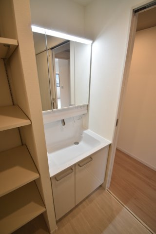 リーベスト南福岡の独立洗面台