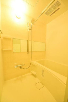 【浴室】 | 中野弥生町テラス | 浴室乾燥機付きバス。