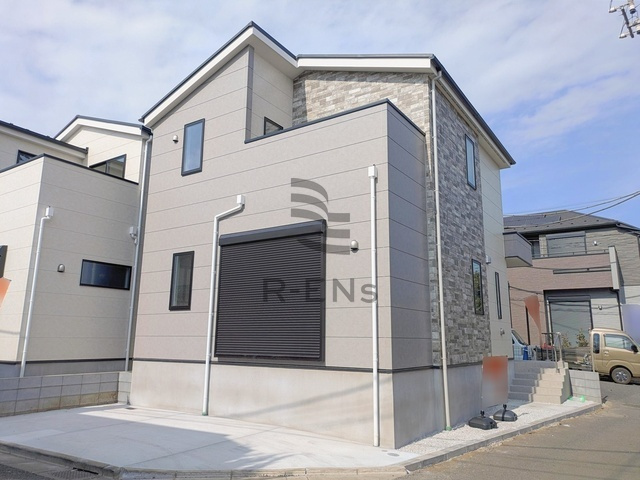 【外観】 | 練馬区大泉学園町４丁目　新築戸建て　３号棟 | 建築中