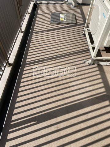 レジディア南千住のバルコニー