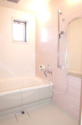 【浴室】 | ボヌールK | きれいなお風呂です※別号室の写真です