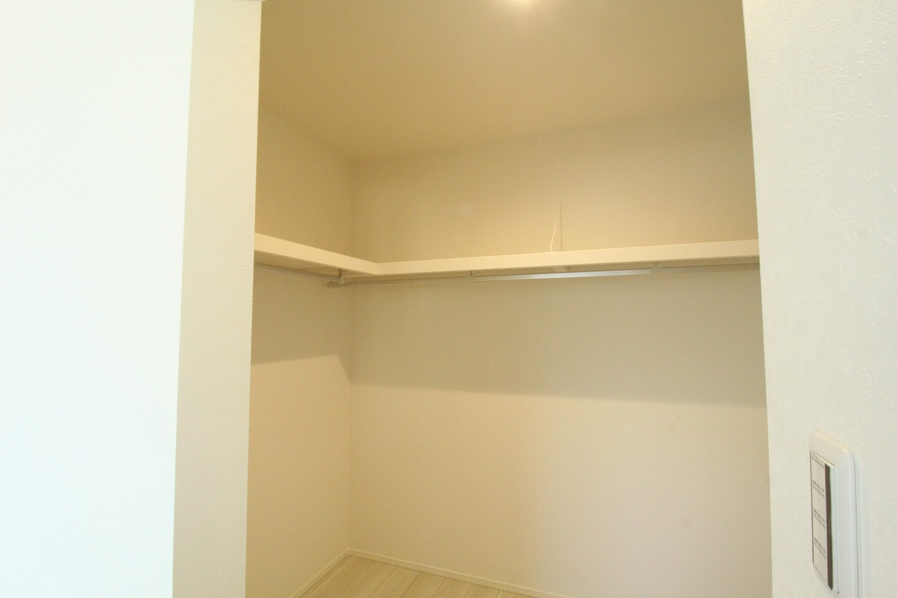 土佐市高岡町乙　新築戸建　⑪　（全2区画）の前面道路含む現地写真|西側道路