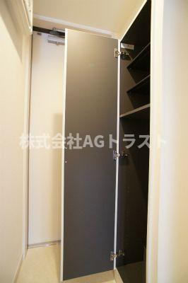 【玄関】 | リブリ・8h4m