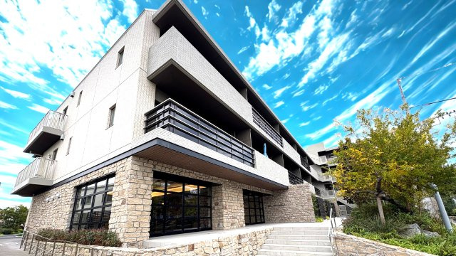 The Seaside Residence– 海辺の静寂と上質が調和するレジデンス –