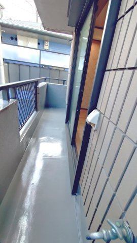 東大阪市御厨栄町2丁目　中古戸建のバルコニー