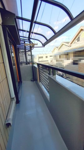 東大阪市御厨栄町2丁目　中古戸建のバルコニー