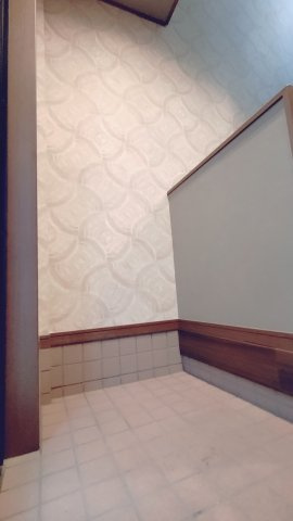 東大阪市御厨栄町2丁目　中古戸建の玄関