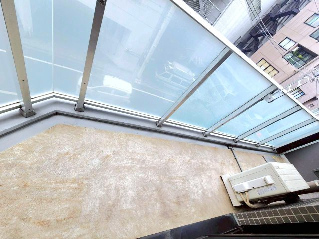 【バルコニー】