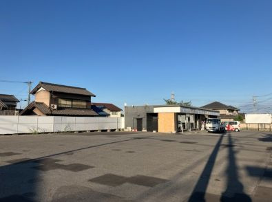 半田市岩滑西町4丁目　店舗の駐車場