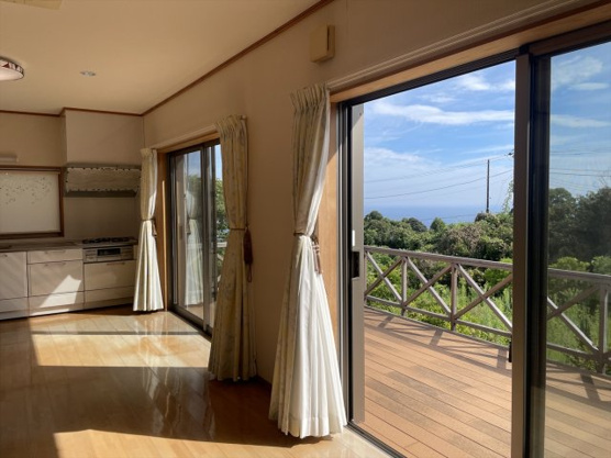 【居間・リビング】 | 伊東市富戸　戸建