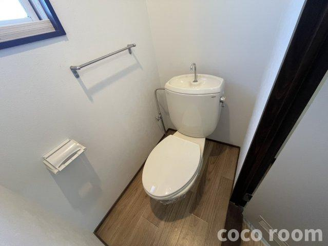 フレグランスにしがたBのトイレ