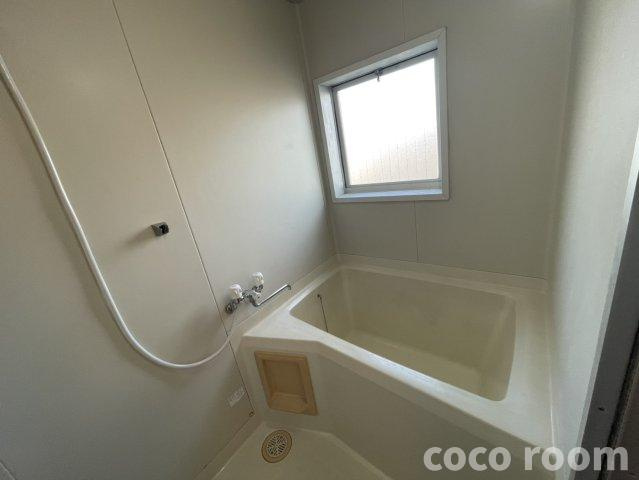 フレグランスにしがたBの浴室