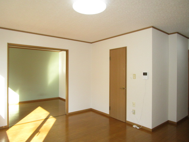 ハイツカネミⅡの居間・リビング