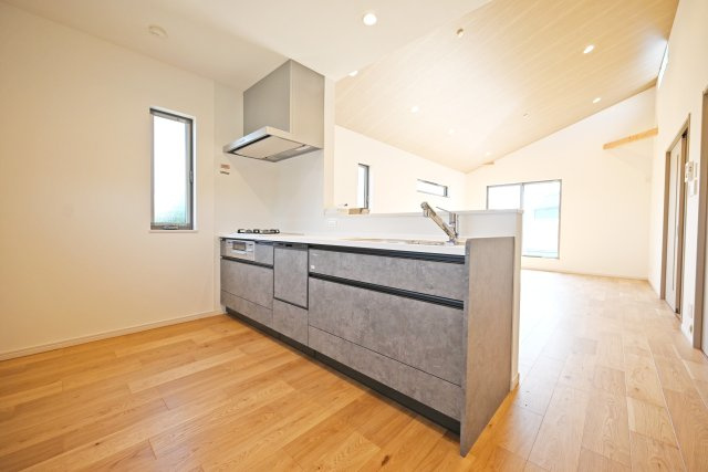 グランエスポワール中野北【全19区画】の前面道路含む現地写真|現地写真