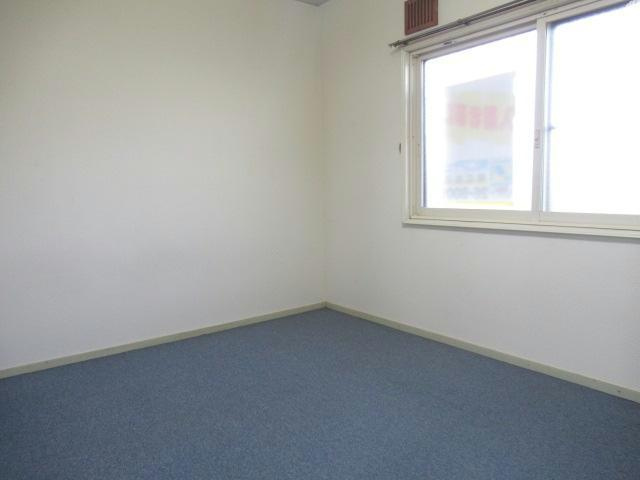 コーポ太陽の洋室