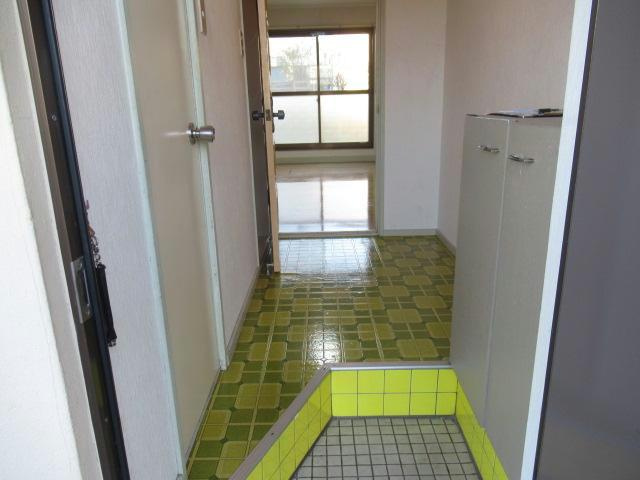 コーポ太陽の玄関