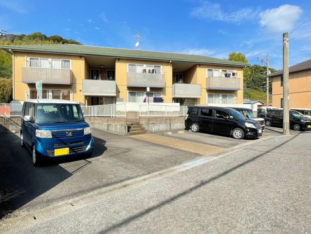 ディアスドミール　D棟の駐車場