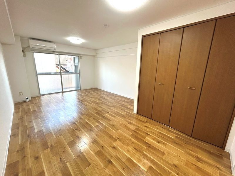 ジョイムビルの寝室