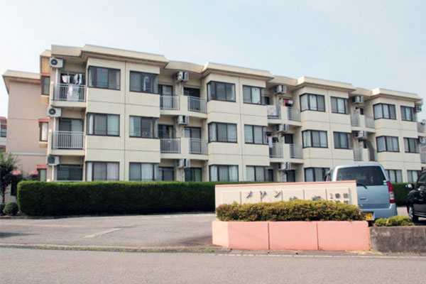 メゾン鳴鹿1番館