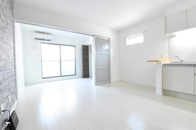 ＨＡＲＵＫＡＺ中村公園　名古屋市賃貸　仲介手数料無料の居間・リビング