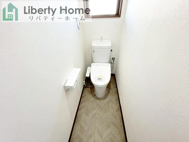 龍ケ崎市平台5丁目　中古戸建のトイレ