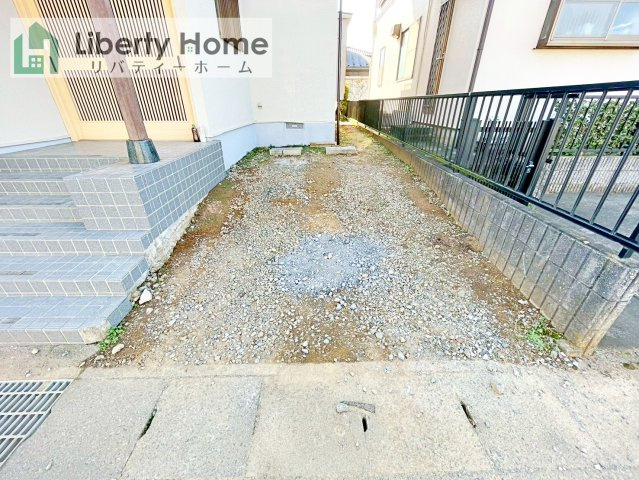 龍ケ崎市平台5丁目　中古戸建の駐車場