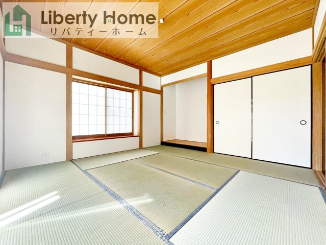 龍ケ崎市平台5丁目　中古戸建の前面道路含む現地写真