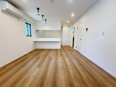 【居間・リビング】 | 前野町３丁目戸建て