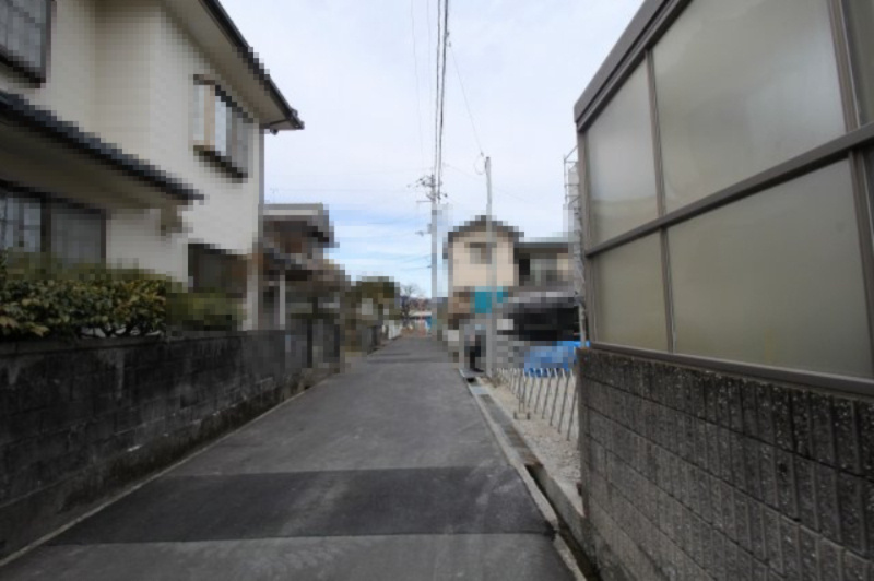 土佐市高岡町乙　新築戸建　⑫　（全2区画）の前面道路含む現地写真