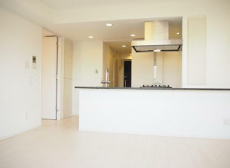 【居間・リビング】 | エルデンシア阿佐ヶ谷プラチナム | 明るい洋室！