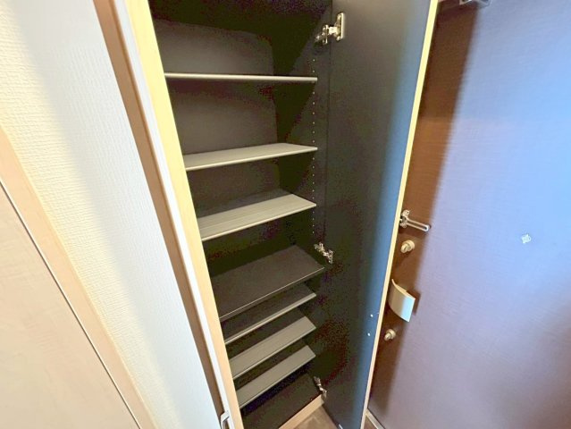 レオングラン新大阪レジデンスの収納