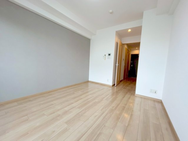 レオングラン新大阪レジデンスの居間・リビング