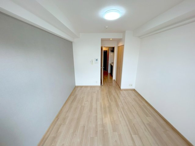 レオングラン新大阪レジデンスの居間・リビング