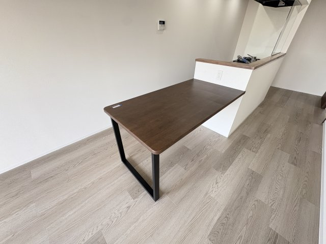 知多市八幡字東水代の賃貸マンションのエントランス