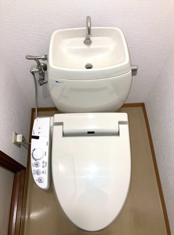 メゾン鳴鹿1番館のトイレ
