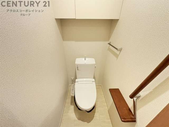 バストイレ別でオススメ、温水洗浄便座付き
