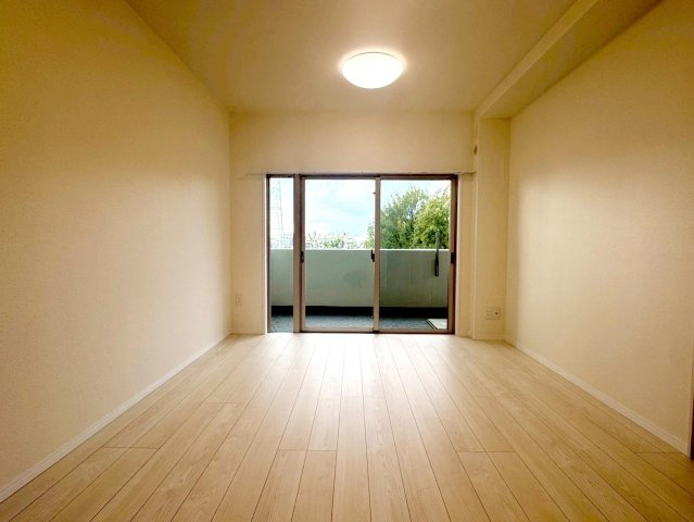 レーベンハイム西新井セレンティーネの洋室