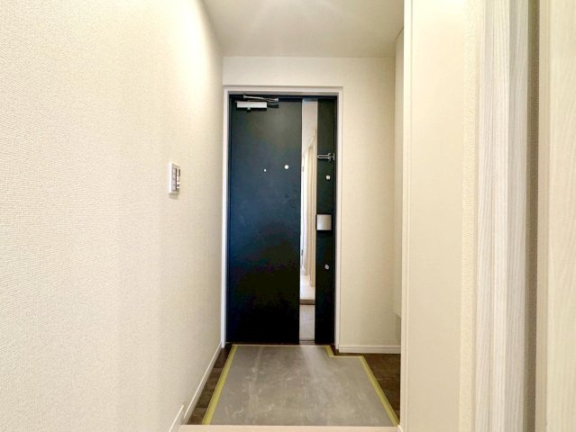 レーベンハイム西新井セレンティーネの玄関