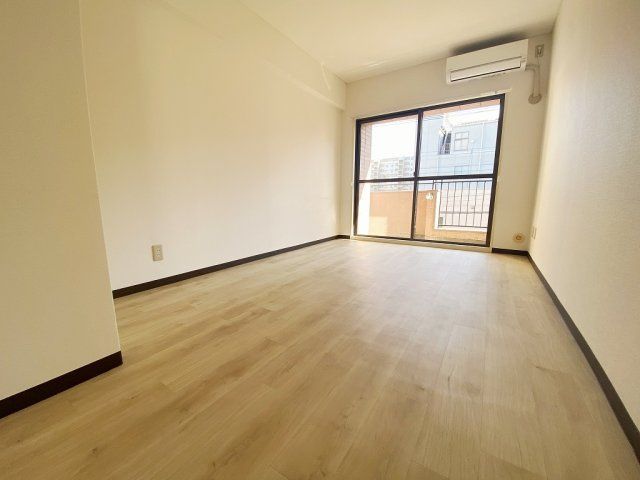 メゾンセレステの洋室