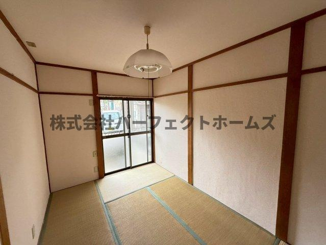 高倉1丁目テラスハウス　賃貸の居間・リビング|使いやすい居間です