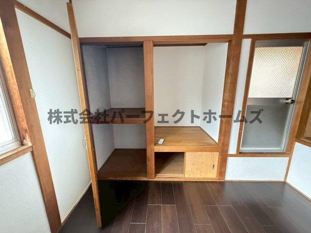 高倉1丁目テラスハウス　賃貸の収納|収納豊富です