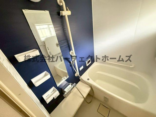 高倉1丁目テラスハウス　賃貸の浴室|ゆったり過ごせるお風呂です