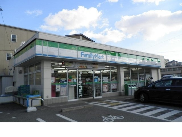 ネオグレースの周辺|ファミリーマート様まで300m