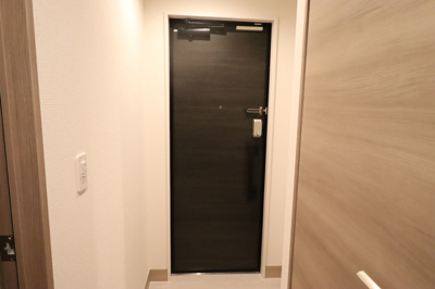 【玄関】 | アルメリア A棟 | 同物件他部屋の参考写真