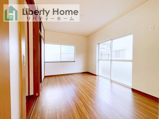 土浦市永国東町　中古戸建の居間・リビング